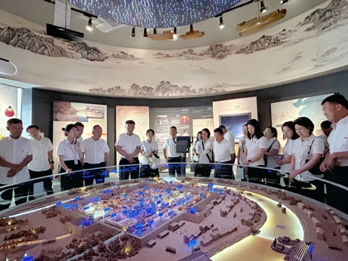我校,舉行,慶祝,建黨,104周年,暨,“,兩優(yōu)一先, . 我校舉行慶祝建黨104周年暨“兩優(yōu)一先”表彰大會(huì)